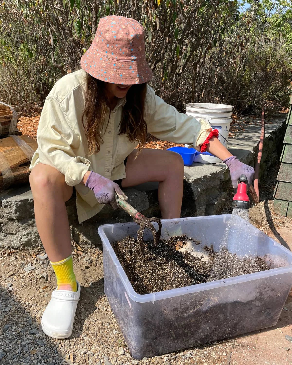 Baggu Bucket Hat Fawn Calico Floral.